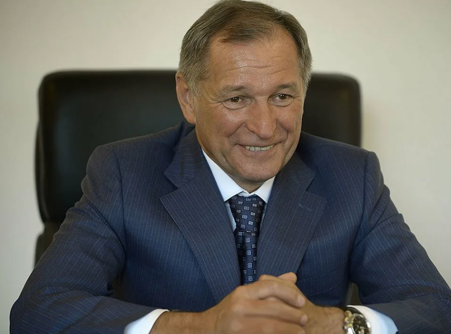 От горного мастера до миллиардера. Трудовая биография владельца «Южуралзолота»